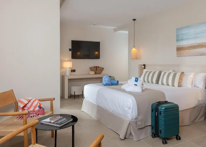 Aqua The Breeze & - - Adults Only - 4sup Hotel