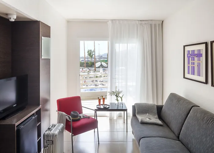 Aqua The Breeze & - - Adults Only - 4sup Hotel 4*