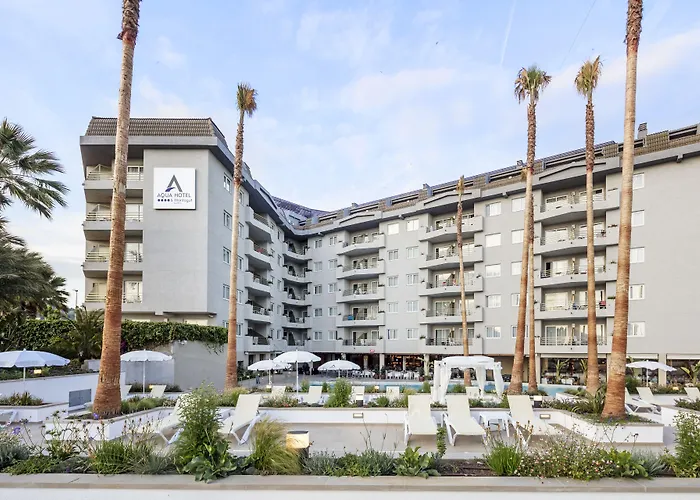 Aqua The Breeze & - - Adults Only - 4sup 4*